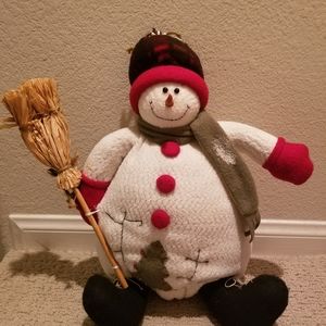 Snowman Decor ☃️🧹